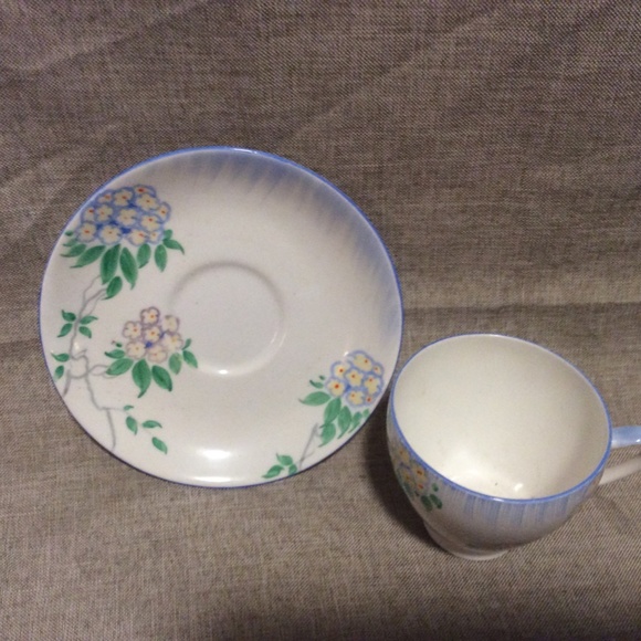 Crafton China Tea cup and Saucer - Picture 2 of 4